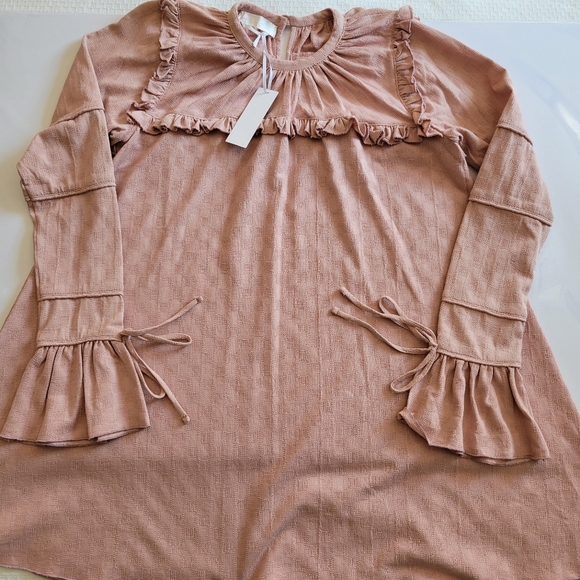 Bianca Balti Wonderland Maternity Dress Top. - Picture 11 of 13